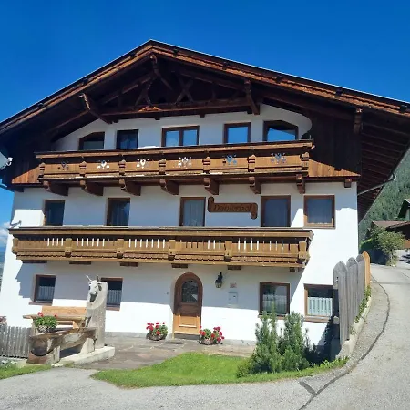 Lieblingsplatzl Apartmán Neustift im Stubaital