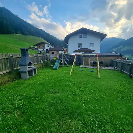 Lieblingsplatzl Apartmán Neustift im Stubaital